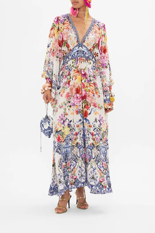 WAISTED DRESS WITH KIMONO SLEEVE DUTCH IS LIFEInsulated Dress