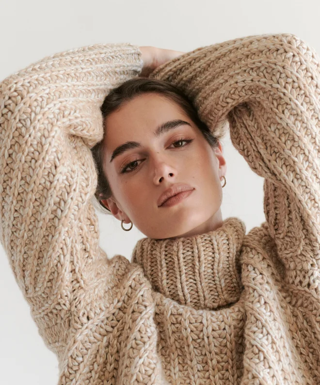 Hudson TurtleneckCashmere Knit Tops