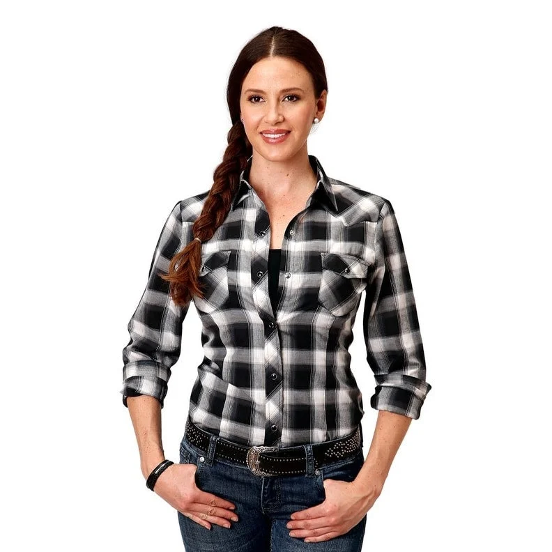 Relaxed Fit ShirtsRoper Western Shirt Womens L/S Yokes Black 01-050-0101-3054 BL