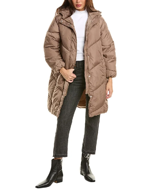 Plus size women's solid color topsUrban Republic Oversized Puffer Coat